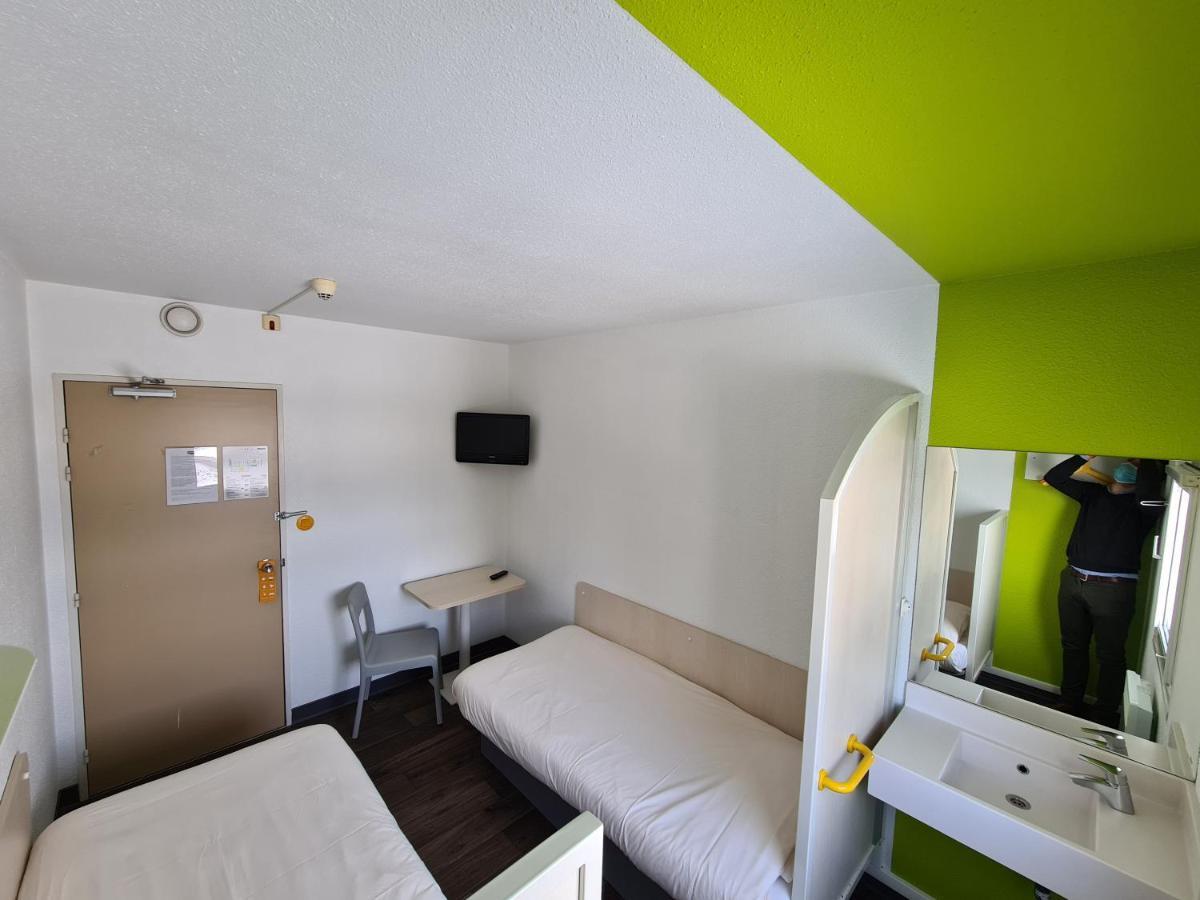 Hotelf1 Pontarlier Exterior foto